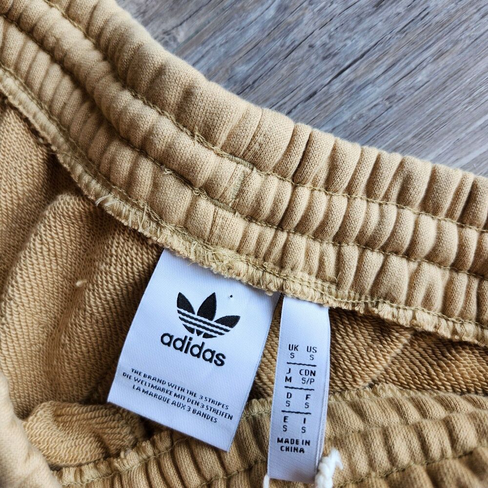 (S) BNWT Adidas Sweatpants - Picture 4 of 6